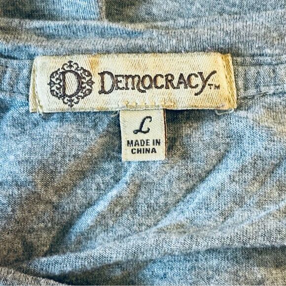 Democracy Blue Owl Graphic Tee - Picture 2 of 5